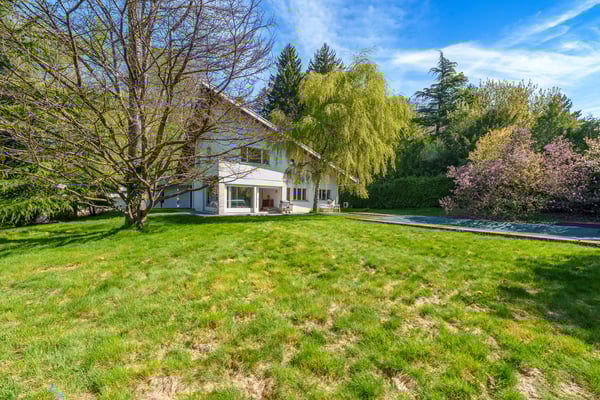 Spacieuse villa familiale modulable avec piscine en bordure de forêt 3