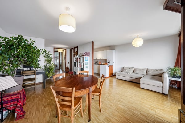 Attique au calme avec vue imprenable sur le lac et les montagnes 5