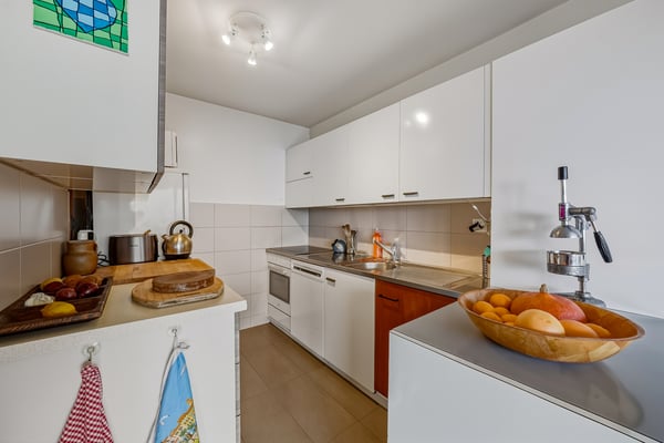 Attique au calme avec vue imprenable sur le lac et les montagnes 7