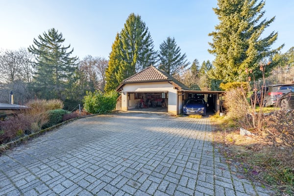Maison individuelle située dans un écrin de verdure 11