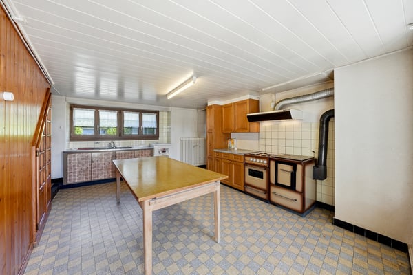 Maison villageoise de caractère à rénover 5
