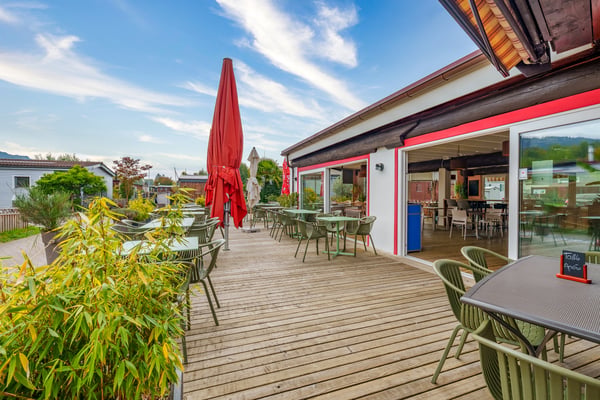 Restaurant au coeur d'un cadre privilégié au bord du lac de Neuchâtel 6