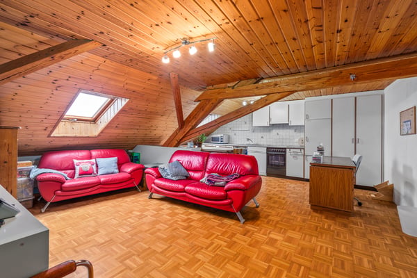 Spacieuse maison familiale au coeur du village de Vallamand 6