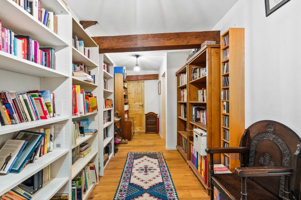 Spacieuse maison familiale au coeur du village de Vallamand 8