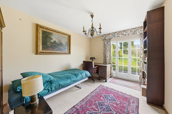 Appartement de 4,5 pièces avec jardin, vue lac et montagnes 10