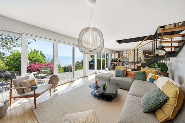 Grande villa lumineuse avec vue lac et rendement locatif 9