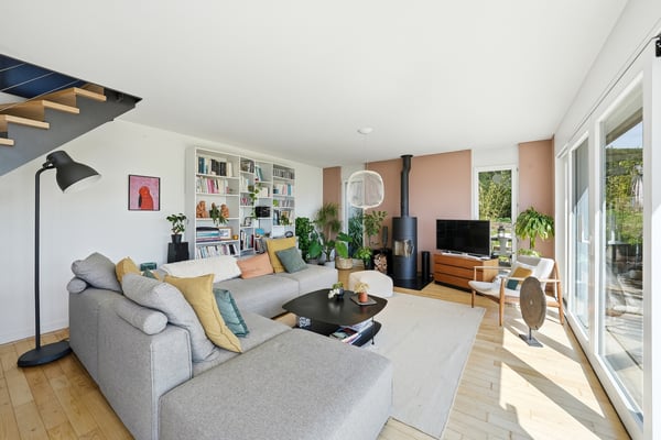 Grande villa lumineuse avec vue lac et rendement locatif 8