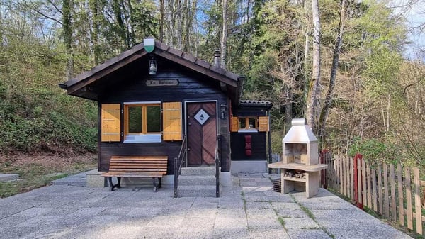 Chalet de week-end au calme à Lausanne 1