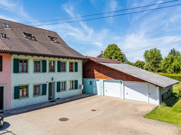 Maison villageoise rénovée avec 2 appartements 2