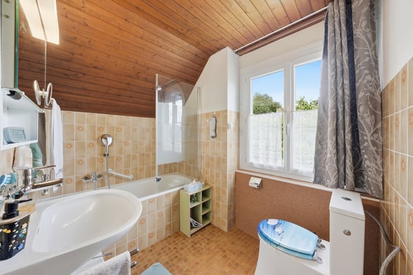 Superbe villa familiale de 5.5 pièces avec grand jardin et vue dégagée 10
