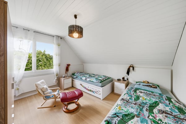 Superbe villa familiale de 5.5 pièces avec grand jardin et vue dégagée 9