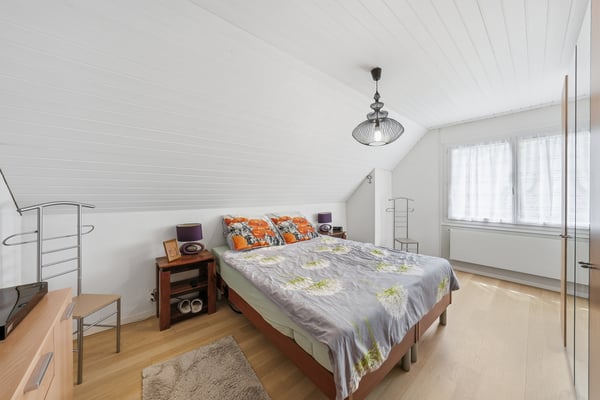 Superbe villa familiale de 5.5 pièces avec grand jardin et vue dégagée 11