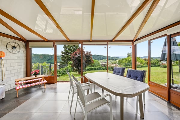 Superbe villa familiale de 5.5 pièces avec grand jardin et vue dégagée 6