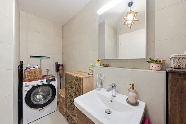 Appartement de charme de 2,5 pièces dans une ferme entièrement rénovée 8