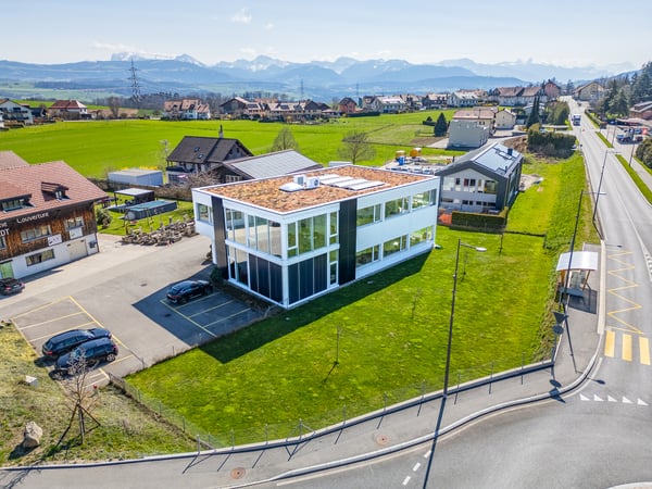 Immeuble commercial de rendement 5,45% 2