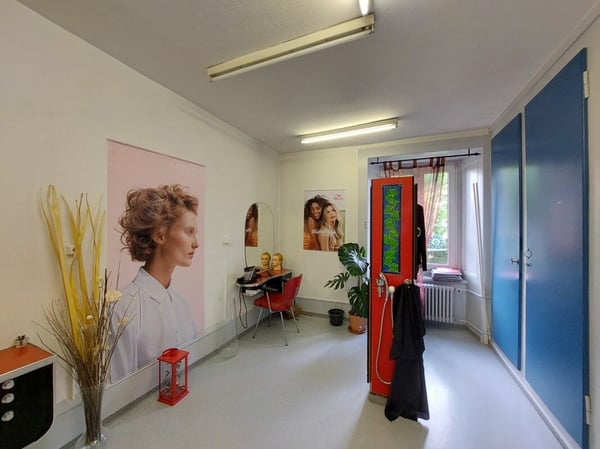 Immeuble de rendement situé dans rue piétonne - 5 appartements et 2 commerces 6