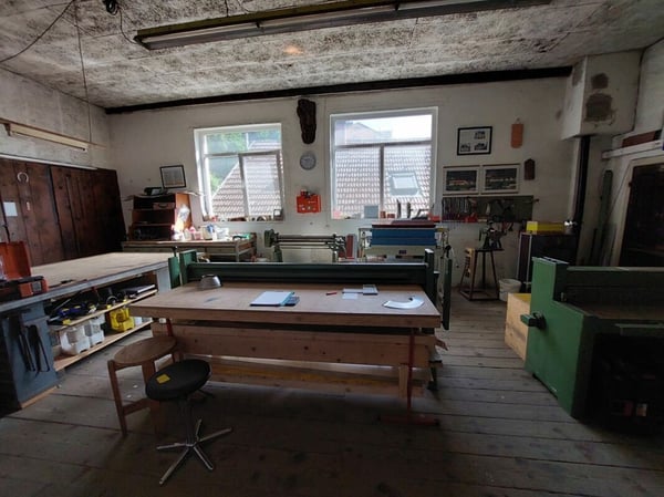 Entrepôt, garage et atelier multifonctionnel 4