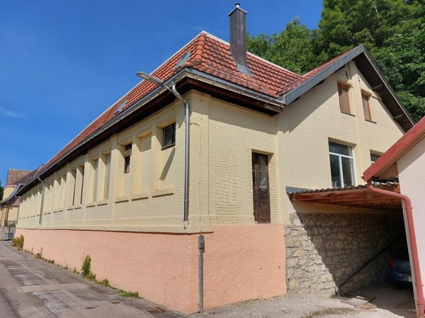 Entrepôt, garage et atelier multifonctionnel 9