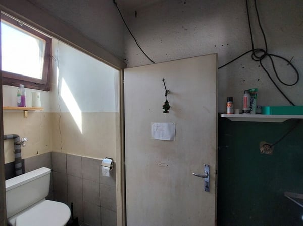 Entrepôt, garage et atelier multifonctionnel 7