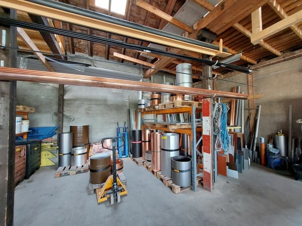 Entrepôt, garage et atelier multifonctionnel 3