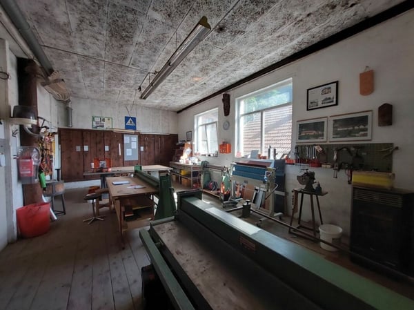 Entrepôt, garage et atelier multifonctionnel 5