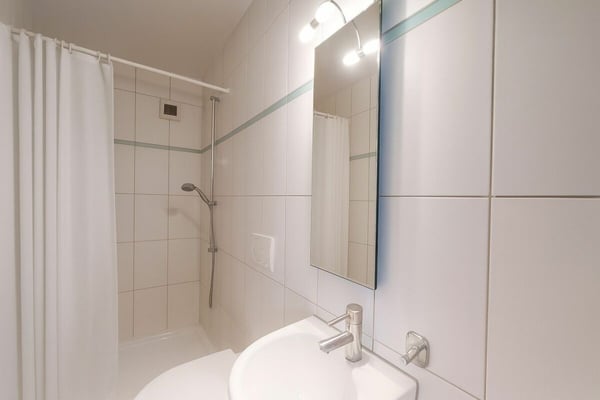 Superbe villa contemporaine dotée d'une vaste baie vitrée 13