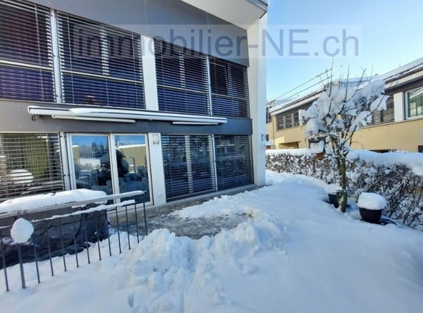 Superbe villa contemporaine dotée d'une vaste baie vitrée 1