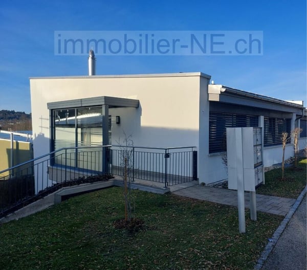 Superbe villa contemporaine dotée d'une vaste baie vitrée 1