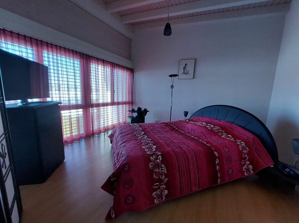 Superbe villa contemporaine dotée d'une vaste baie vitrée 8