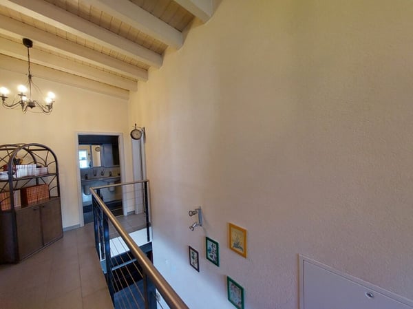 Superbe villa contemporaine dotée d'une vaste baie vitrée 12