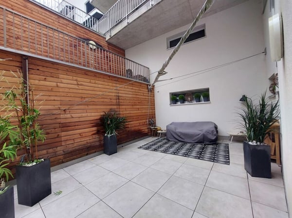 Appartement contemporain de 3,5 pièces avec terrasse et garage 3