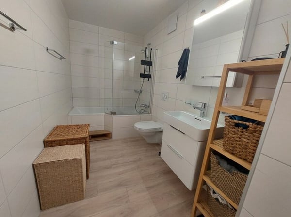 Appartement contemporain de 3,5 pièces avec terrasse et garage 8