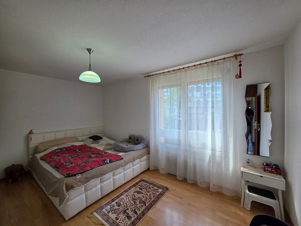 Appartement lumineux de 5,5 pièces avec ascenseur et garage 7