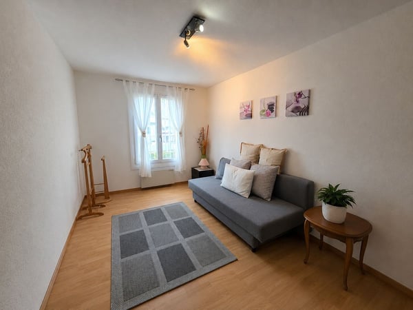 Appartement lumineux de 5,5 pièces avec ascenseur et garage 6