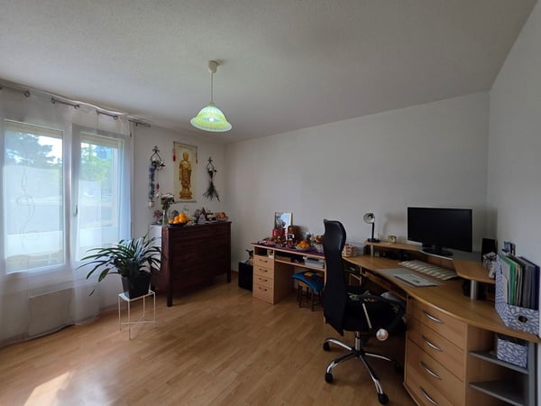 Appartement lumineux de 5,5 pièces avec ascenseur et garage 4