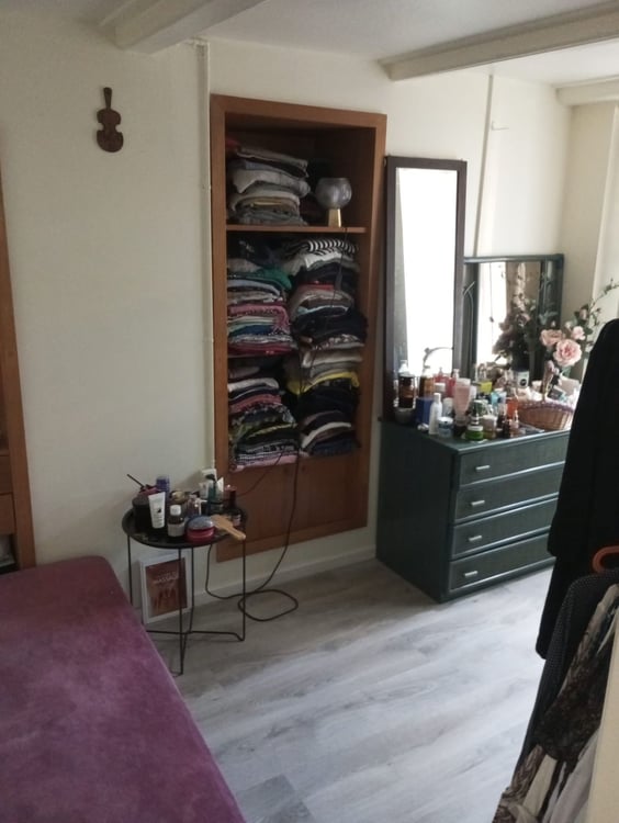 Maison villageoise avec jardin offrant deux appartements et un espace commercial 13