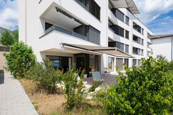 Superbe appartement moderne de 1.5 pièces avec grande terrasse, vue lac et Alpes 3