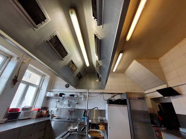 Immeuble de rendement avec un restaurant et 15 chambres 8
