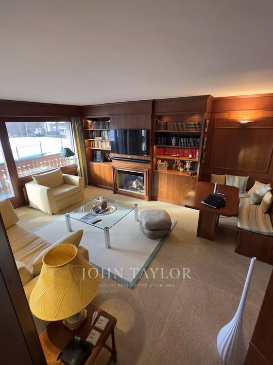 Centre de Crans - Location à la saison 3