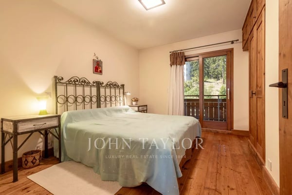 Attique de luxe : location semaine/saison 6