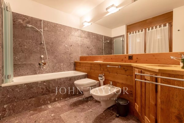 Attique de luxe : location semaine/saison 7