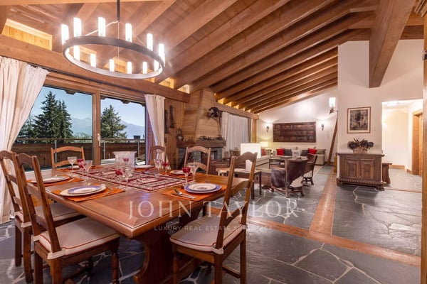 Attique de luxe : location semaine/saison 2