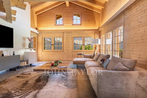 Location à la quinzaine - mois : Chalet avec piscine 2