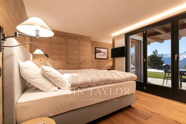 Appartement d'exception avec jardin et vue panoramique à Plans-Mayens 10