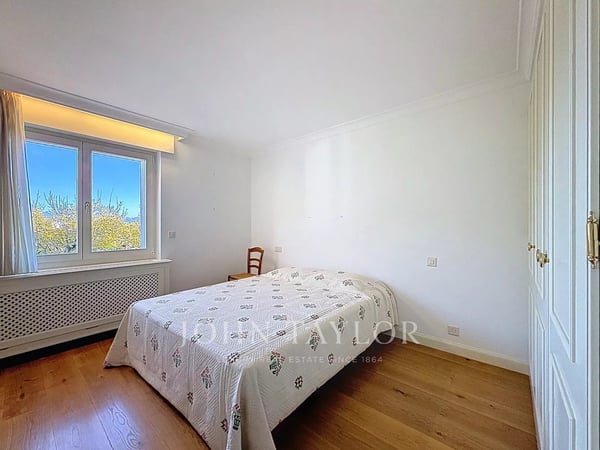 Crans-Montana centre, 1.5 pièces avec accès direct aux pistes, balcon sud et vue sur les Alpes 5