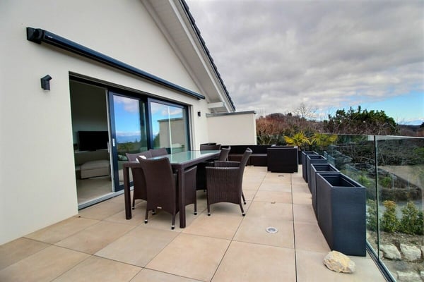 Attique terrasse avec splendide vue sur le lac 7