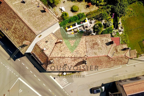 Immeuble mixte de rendement avec de nombreuses possibilités 2