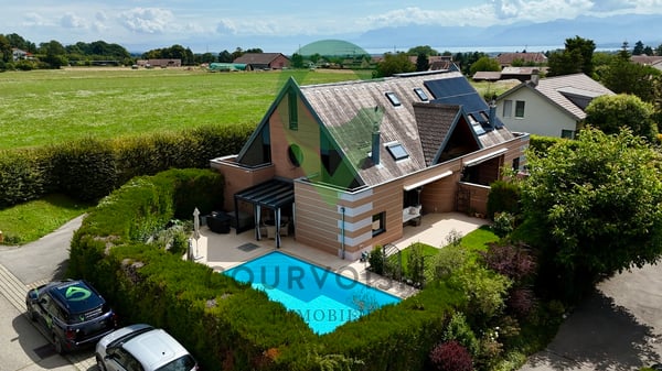 Villa avec charme et belle  piscine à Trélex 2