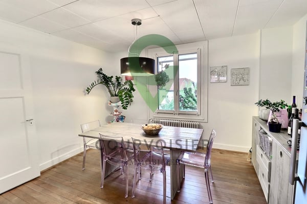 Au coeur du village de Fechy, bel immeuble de 4 logements 11