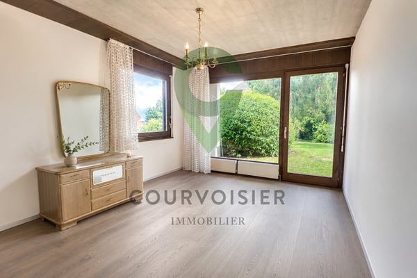 Maison d'architecte avec cachet et potentiel - à rafraîchir 9